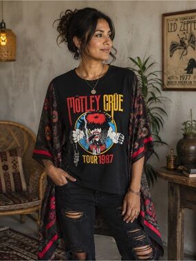 Motley Crue Graphic Kimono Tee